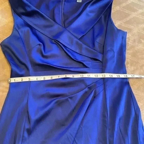 Tahari Blue Formal Prom Party Gown Dress in Size 12. - Picture 14 of 16